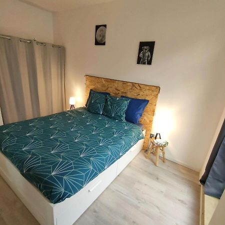 Apartament Patio Cosy Thizy-les-Bourgs Zewnętrze zdjęcie
