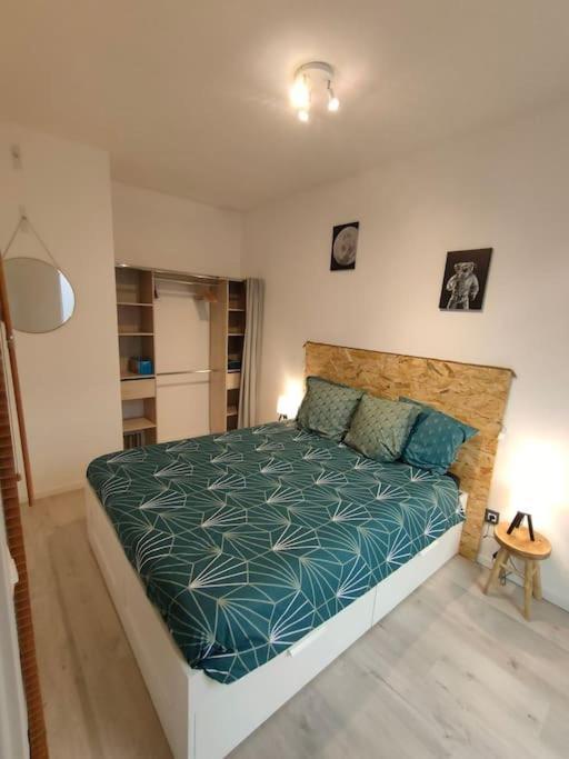 Apartament Patio Cosy Thizy-les-Bourgs Zewnętrze zdjęcie